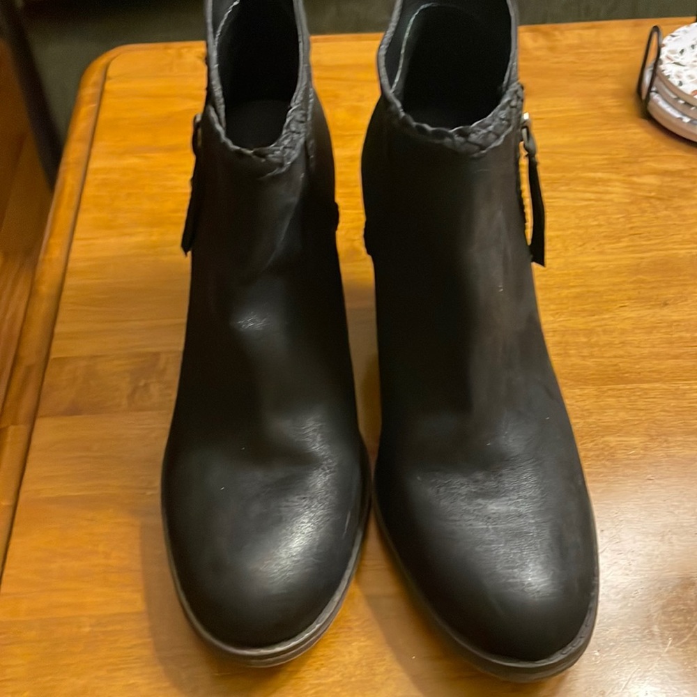 Mia booties